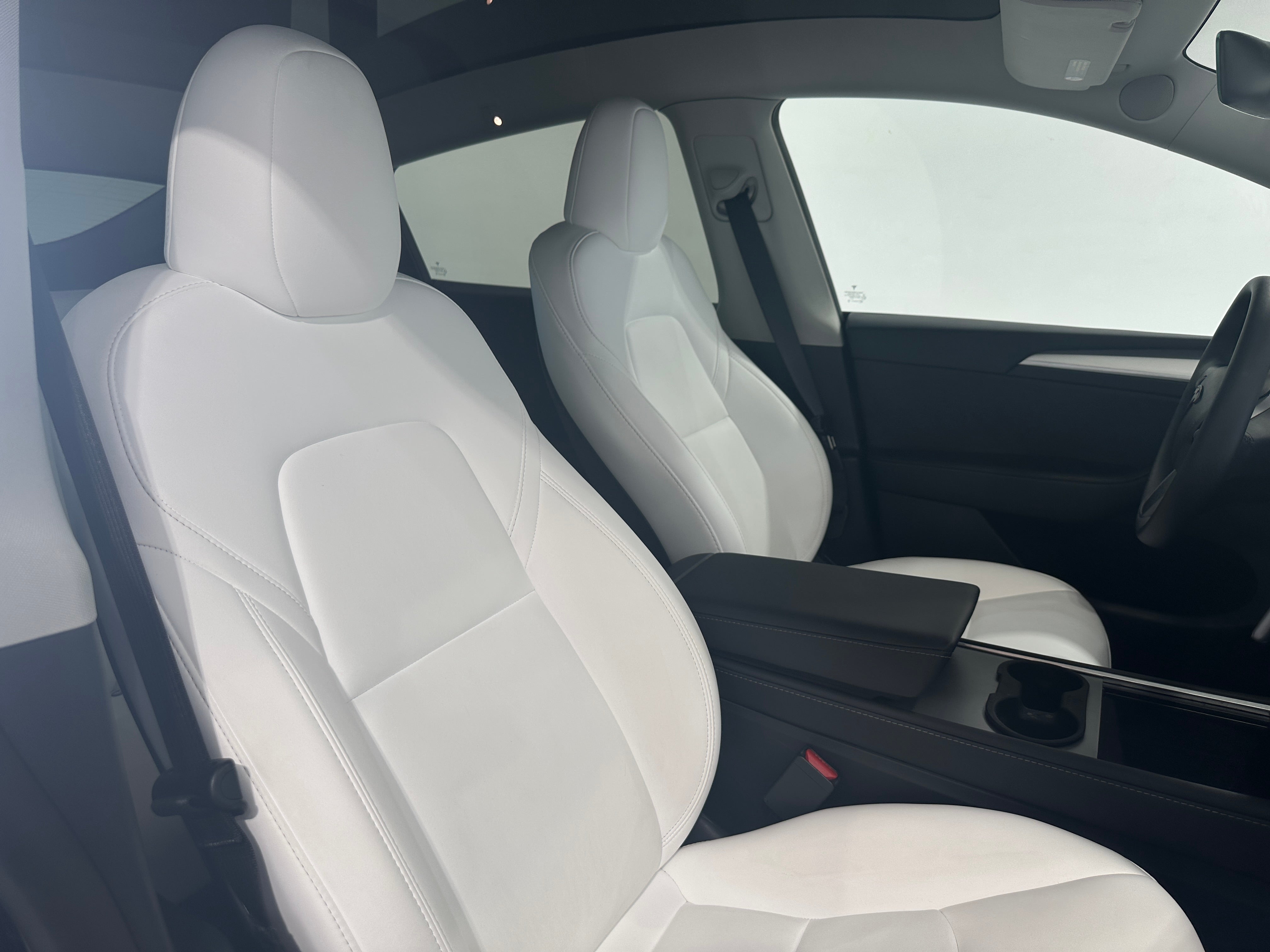 tesla model y 2023 7SAYGDEF5PF965714 image tesla model y 2023 7SAYGDEF5PF965714 image